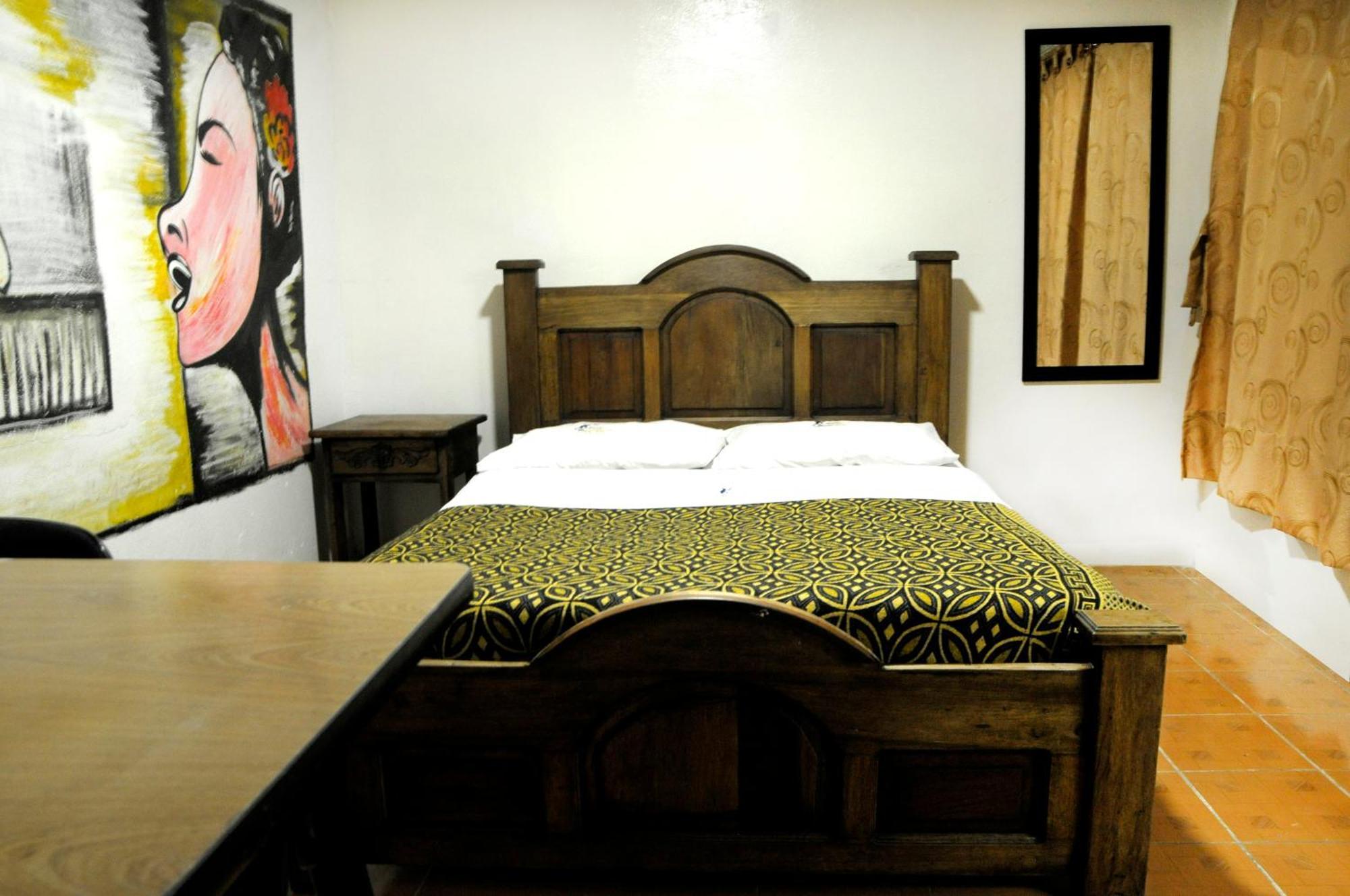 H C De Quevedo Hotel Bogota Bagian luar foto